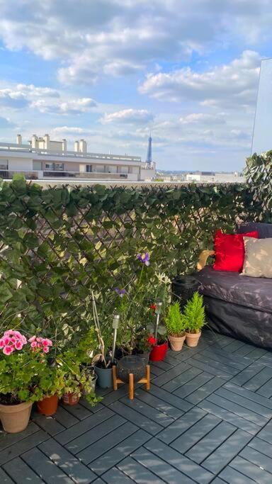 Nice Loft With Romantic View Over The Eiffel Tower Parigi Esterno foto